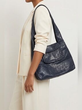 Vintage leather shoulder bag